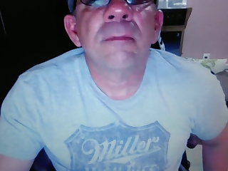 cuban daddy on cam ( thick uncut cock)